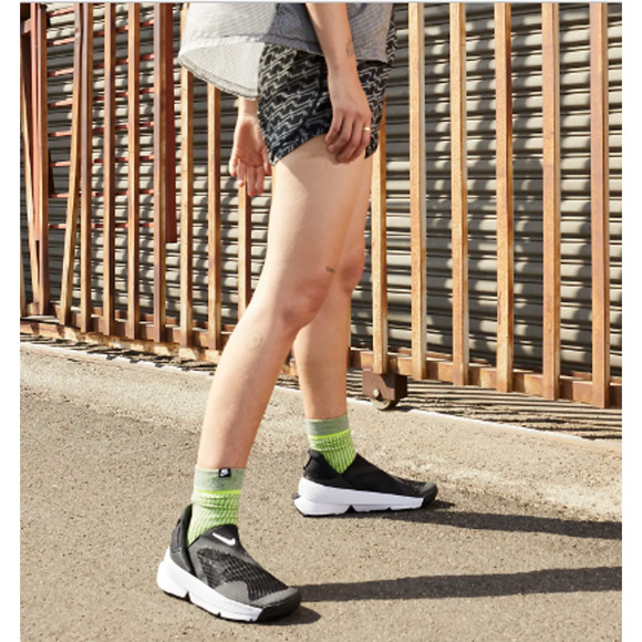 New Nike Go Flyease Running Hands‎ Free Slip On Shoes Size 7 - Picture 3 of 15